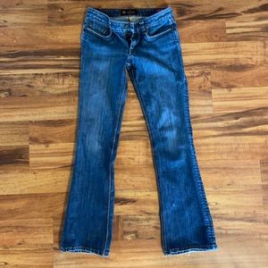 Woman’s Odyn Jeans 29
